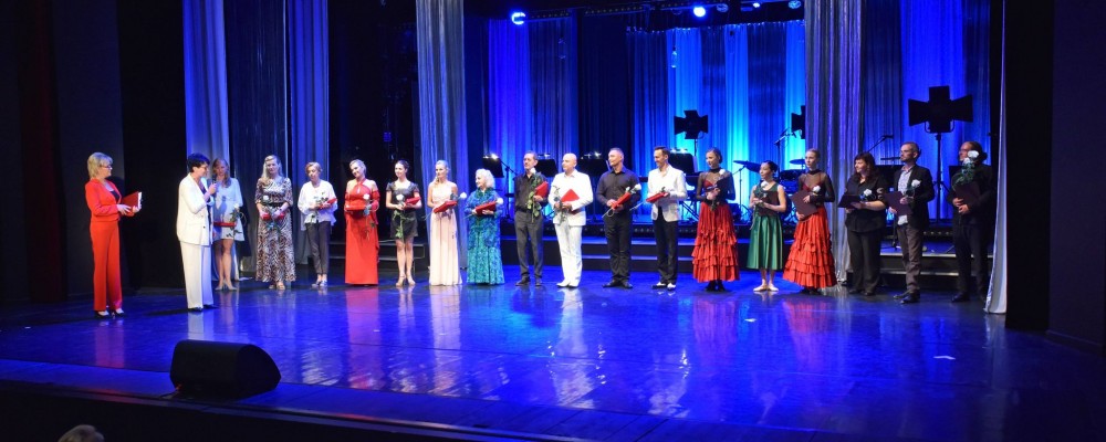 nagrody z okazji dnia teatru.jpg