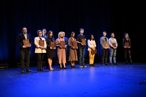 grupowe zdjęcie z rozdania stypendiów młody twórca kultury urzędu marszałkowskiego w lublinie