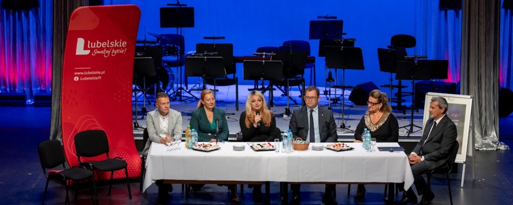 Konferencja prasowa w Teatrze Muzycznym w Lublinie.