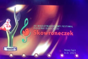 baner reklamujący XX Międzynarodowy Festiwal Piosenki Dziecięcej Skowroneczek.jpg